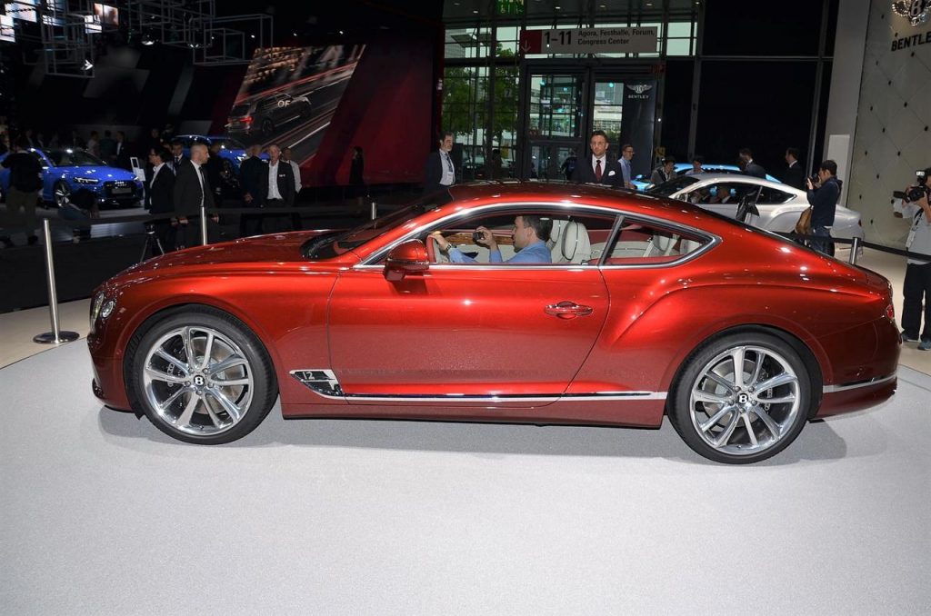 hd-francfort_2017_live_bentley_continental_gt_royalement_race_vido_1-16