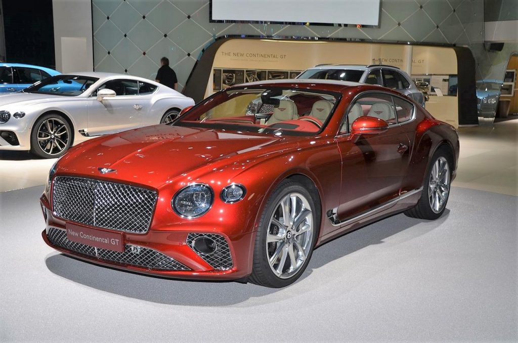 hd-francfort_2017_live_bentley_continental_gt_royalement_race_vido_1-3