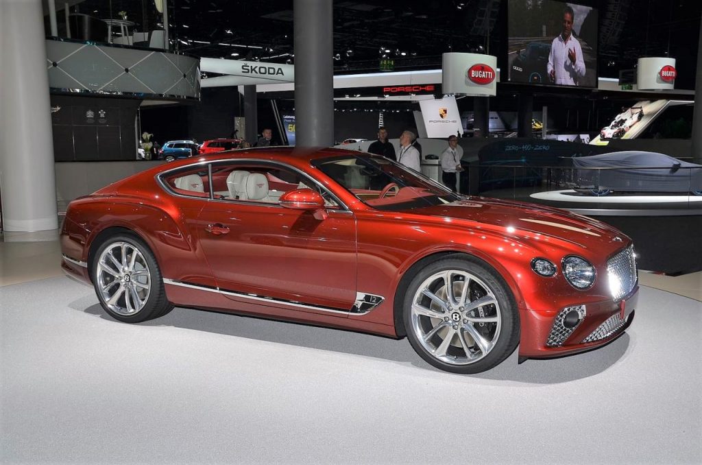 hd-francfort_2017_live_bentley_continental_gt_royalement_race_vido_1-5