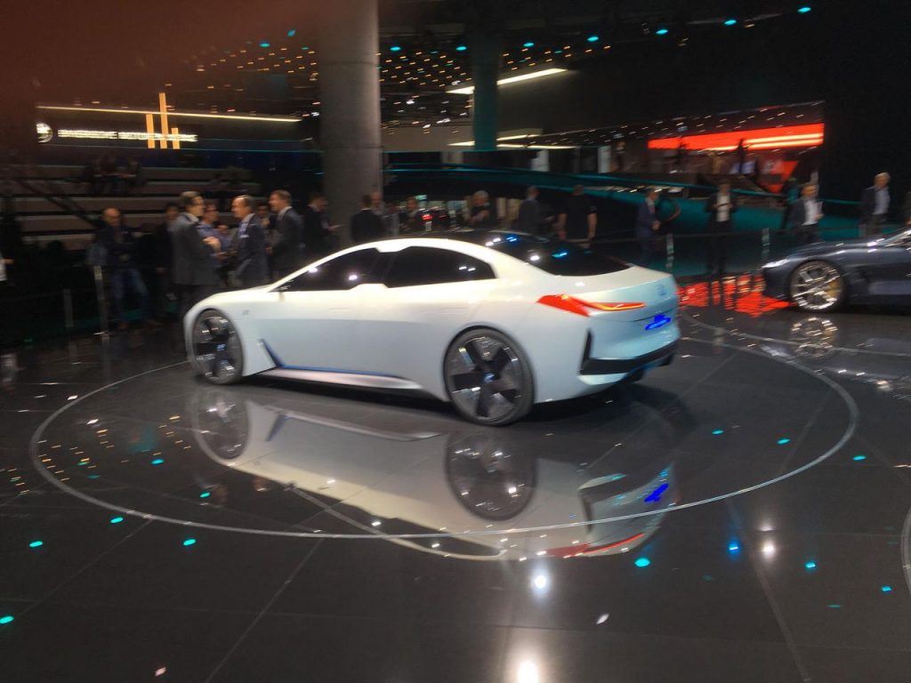 hd-francfort_2017_live_bmw_i_vision_dynamics_2-12