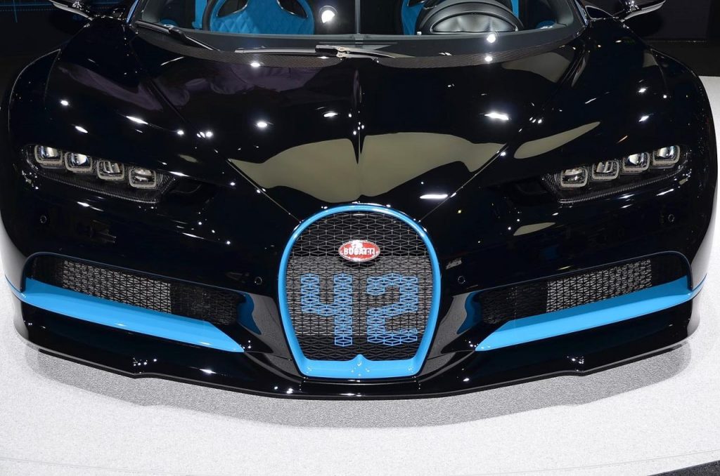 hd-francfort_2017_live_bugatti_chiron_42_seconds_vido_1-2