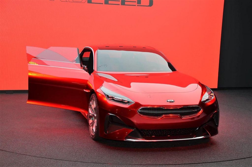 hd-francfort_2017_live_la_kia_proceed_concept_vido_1-10