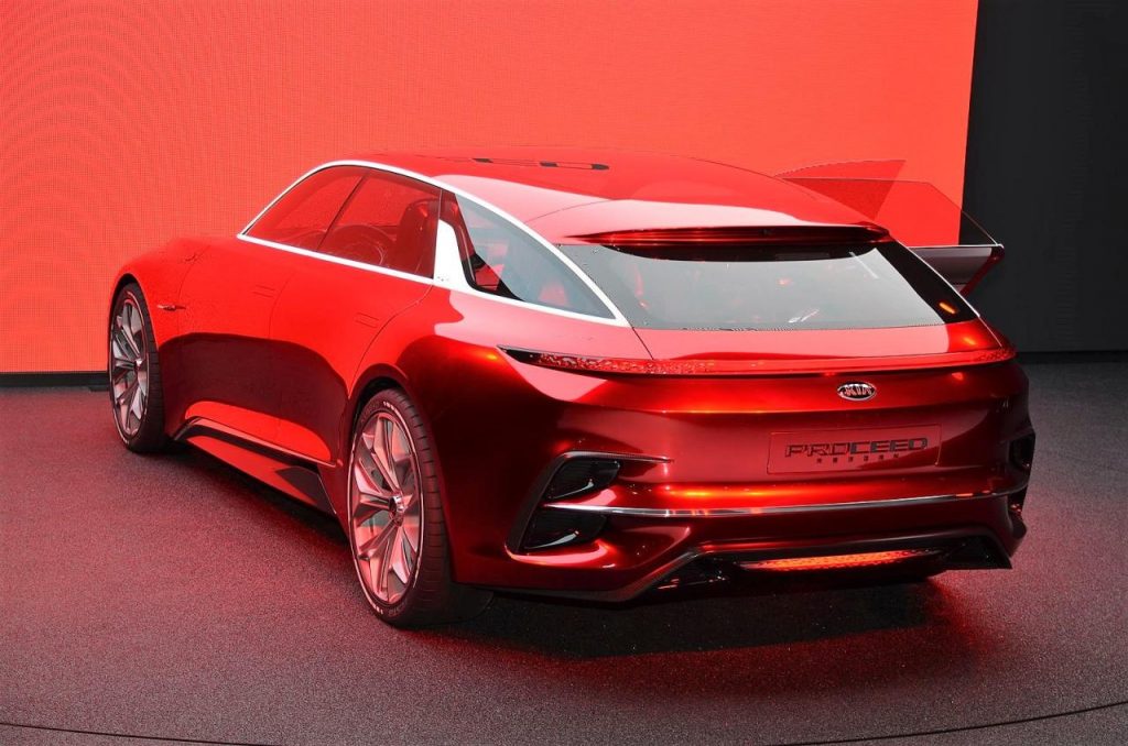 hd-francfort_2017_live_la_kia_proceed_concept_vido_1-3