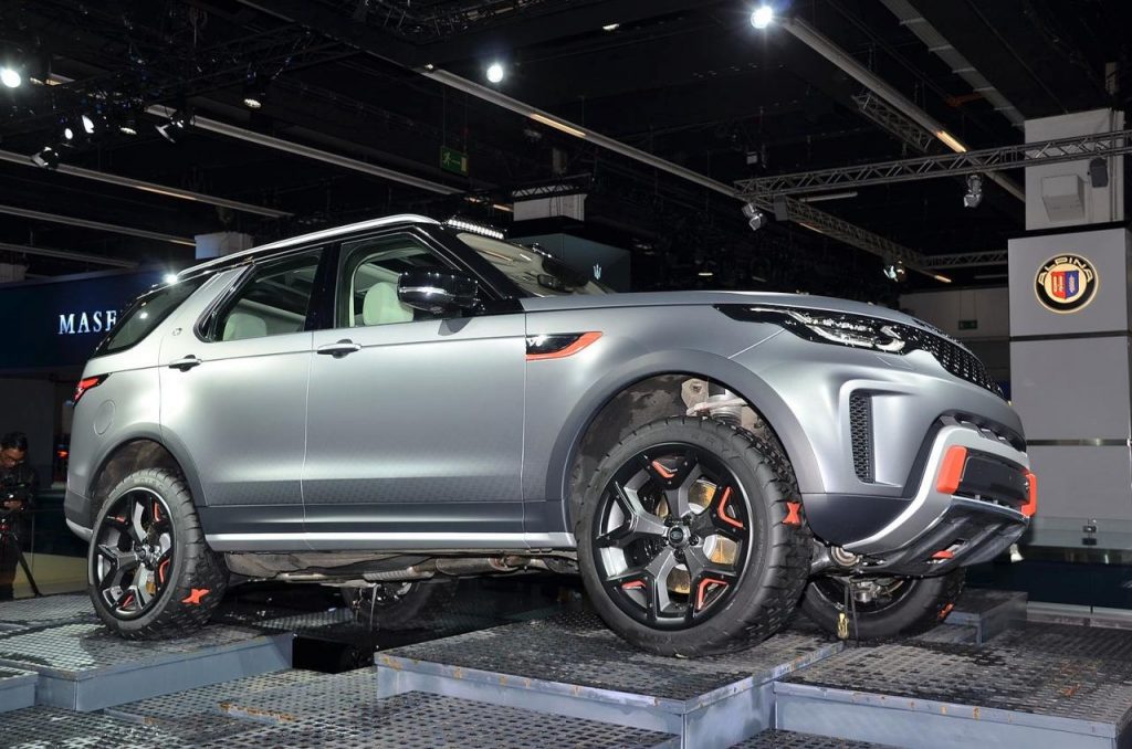 hd-francfort_2017_live_land_rover_discovery_svx_vido_1-6