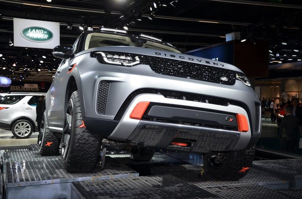 hd-francfort_2017_live_land_rover_discovery_svx_vido_1-7