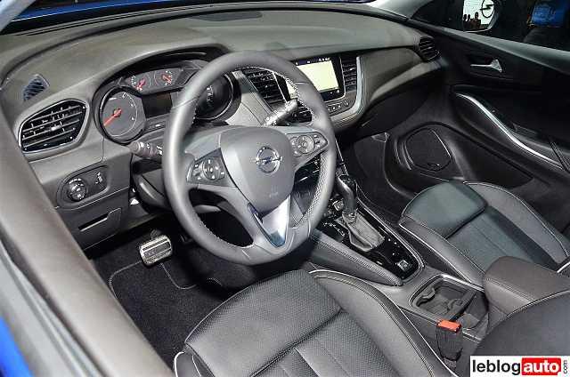 hd-francfort_2017_live_opel_grandland_x_1-14