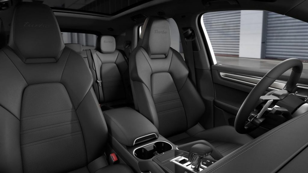 hd-francfort_2017_live_porsche_cayenne_turbo_vido_2-2