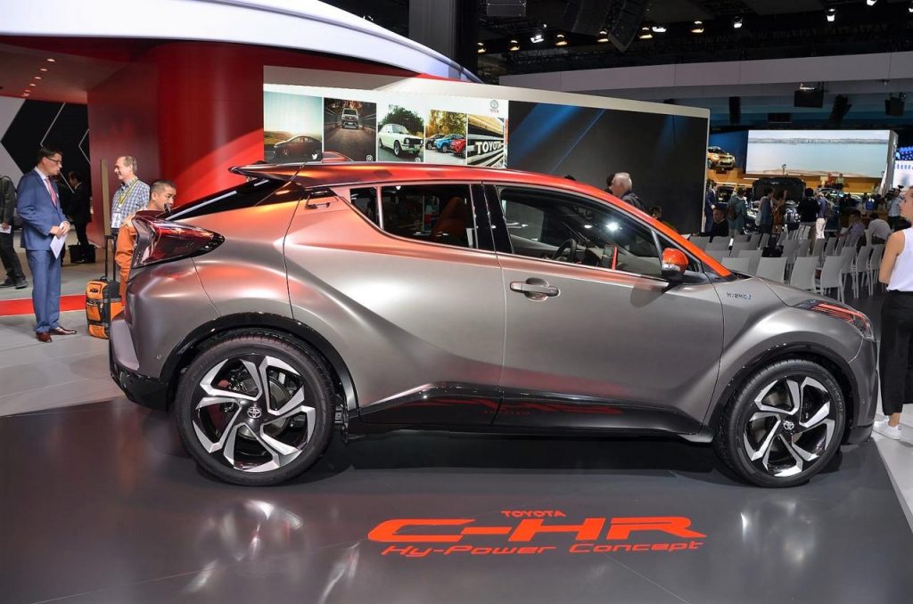 hd-francfort_2017_live_toyota_c_hr_hy_power_1-5