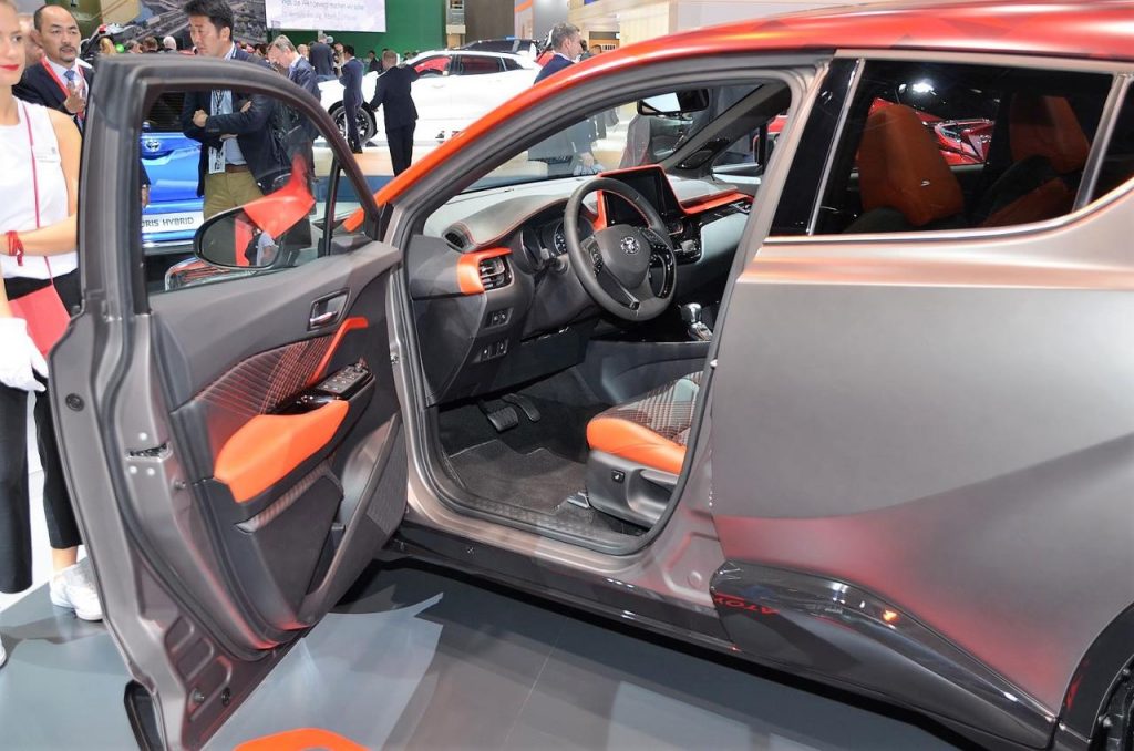 hd-francfort_2017_live_toyota_c_hr_hy_power_1-9