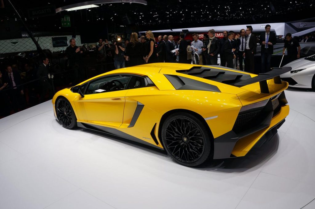 hd-genve_2015_live_lamborghini_aventador_lp_750_4_superveloce_1-6