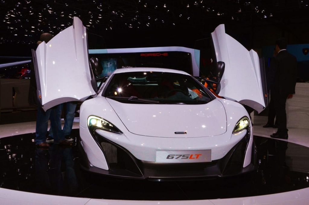 hd-genve_2015_live_mclaren_675lt_1