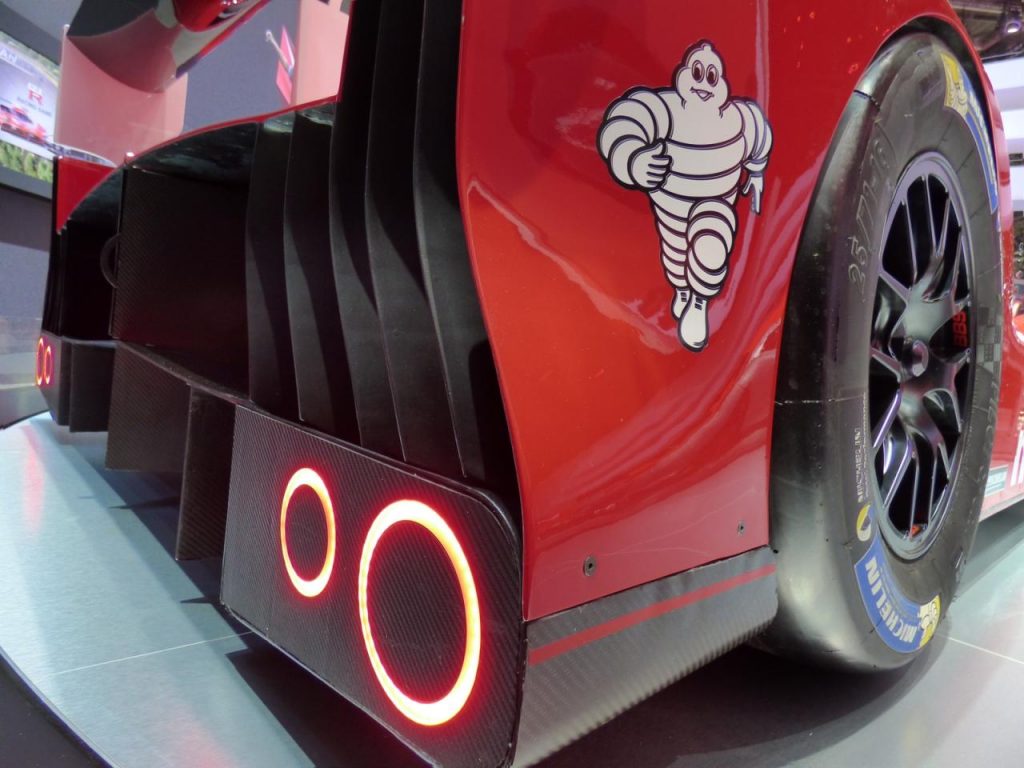 hd-genve_2015_live_nissan_gt_r_lm_nismo_1-1