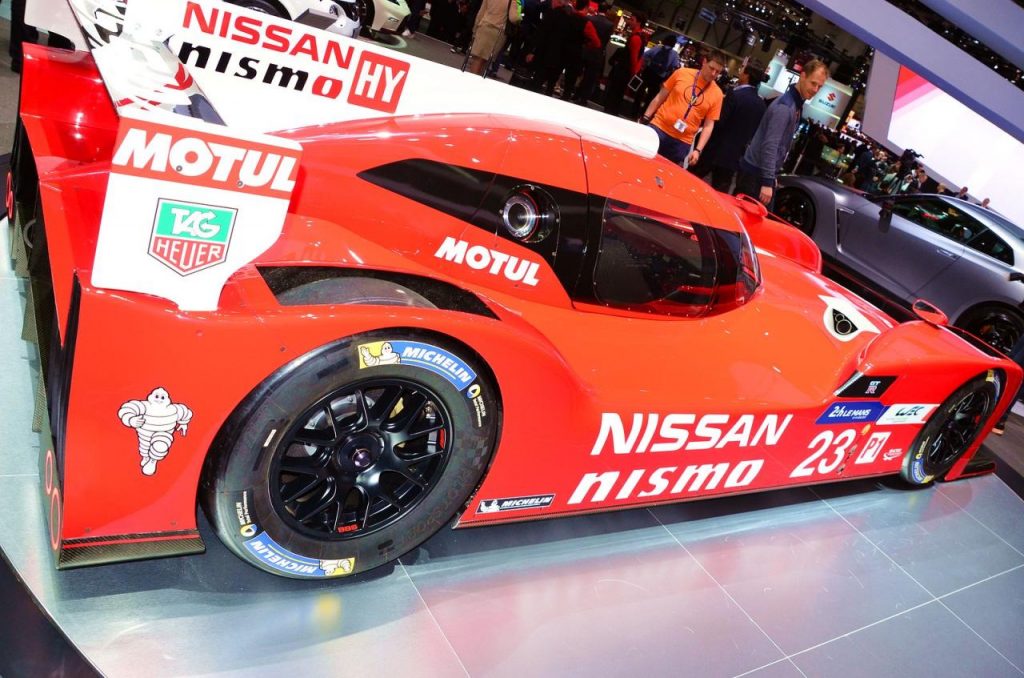 hd-genve_2015_live_nissan_gt_r_lm_nismo_1-6