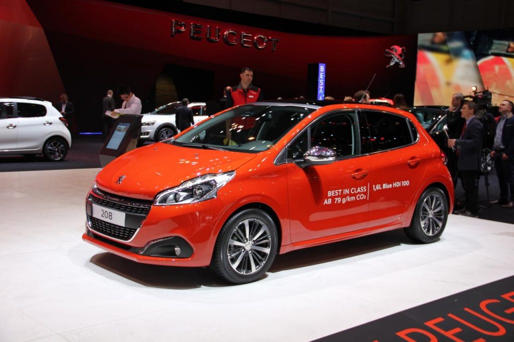 hd-genve_2015_live_peugeot_208_1-5