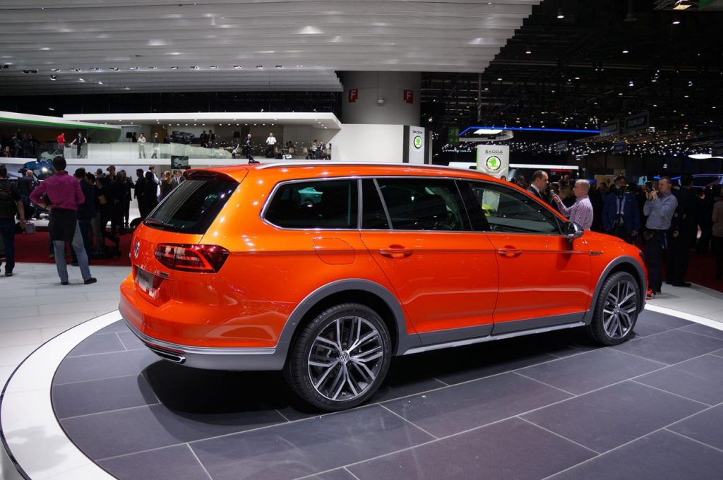 hd-genve_2015_live_volkswagen_passat_alltrack_1-10
