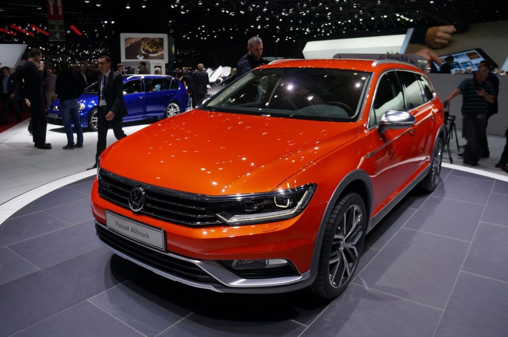 hd-genve_2015_live_volkswagen_passat_alltrack_1-5