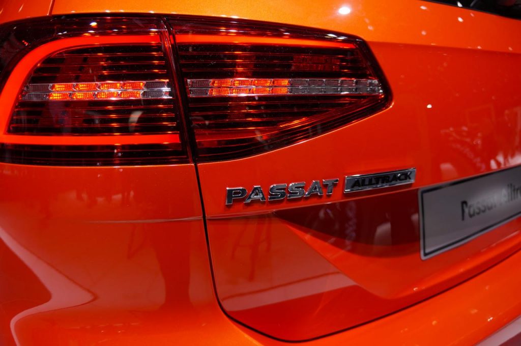 hd-genve_2015_live_volkswagen_passat_alltrack_1-8