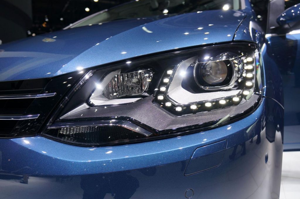 hd-genve_2015_live_volkswagen_sharan_1-2