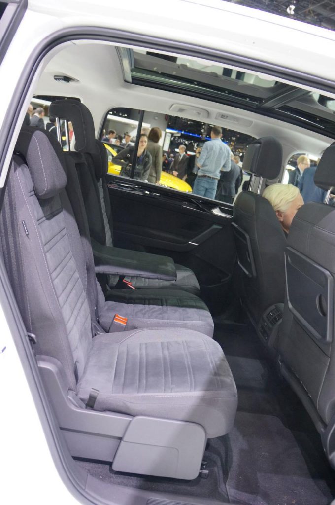 hd-genve_2015_live_volkswagen_touran_1-3