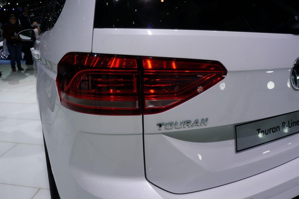 hd-genve_2015_live_volkswagen_touran_1-5