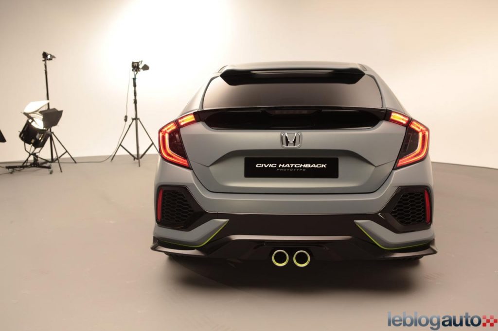 hd-genve_2016_exclusivit_la_honda_civic_prend_la_pose_1-2