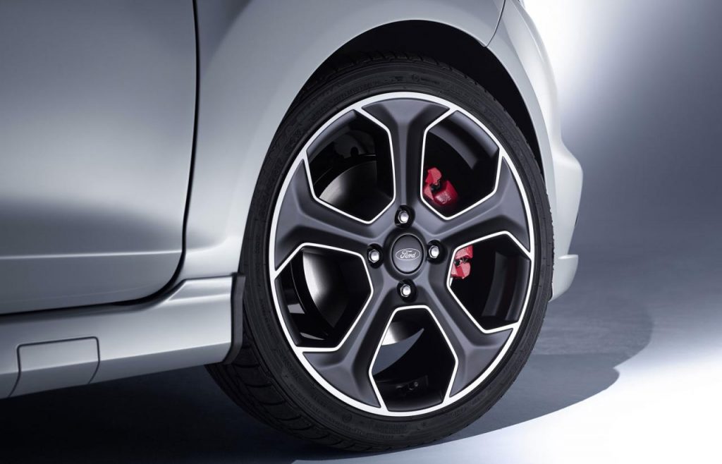 hd-genve_2016_ford_fiesta_st200_1-4