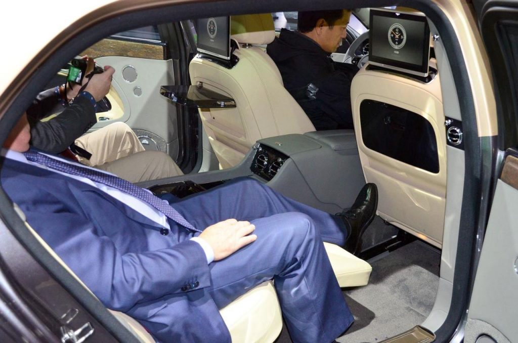 hd-genve_2016_live_bentley_mulsanne_1-21