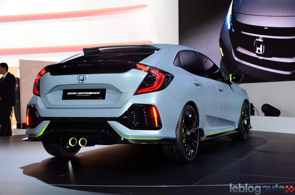 hd-genve_2016_live_honda_civic_hatchback_1-5