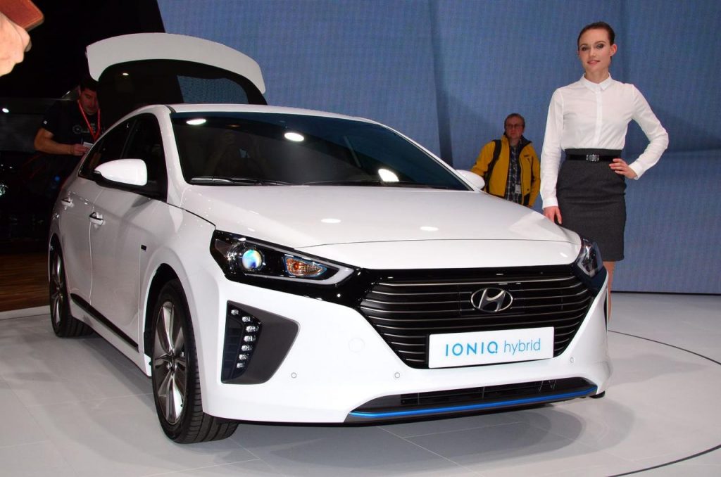 hd-genve_2016_live_hyundai_ioniq_1-25