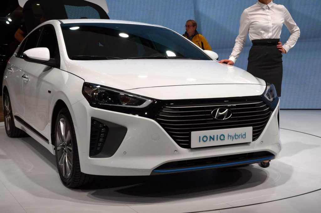 hd-genve_2016_live_hyundai_ioniq_1-26