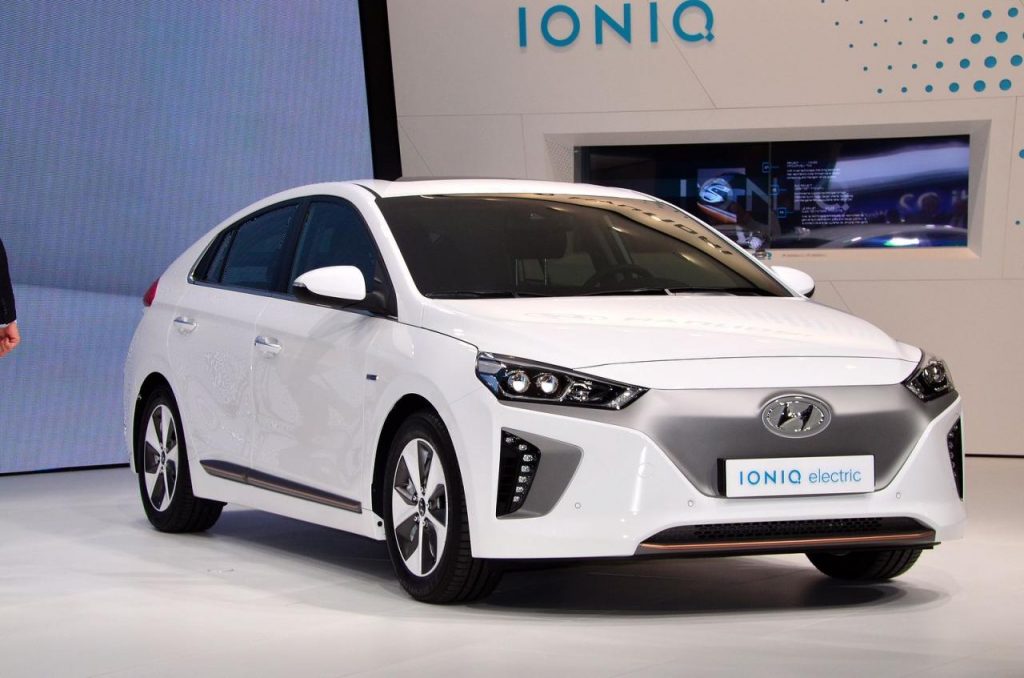 hd-genve_2016_live_hyundai_ioniq_1-31