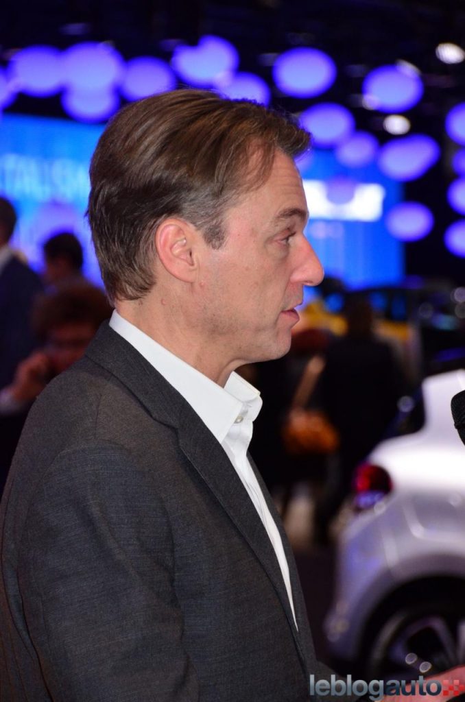 hd-genve_2016_live_renault_scenic_iv_1-13