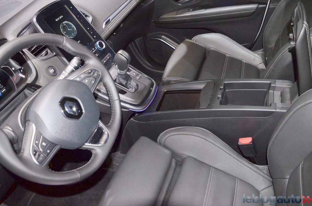 hd-genve_2016_live_renault_scenic_iv_2-1