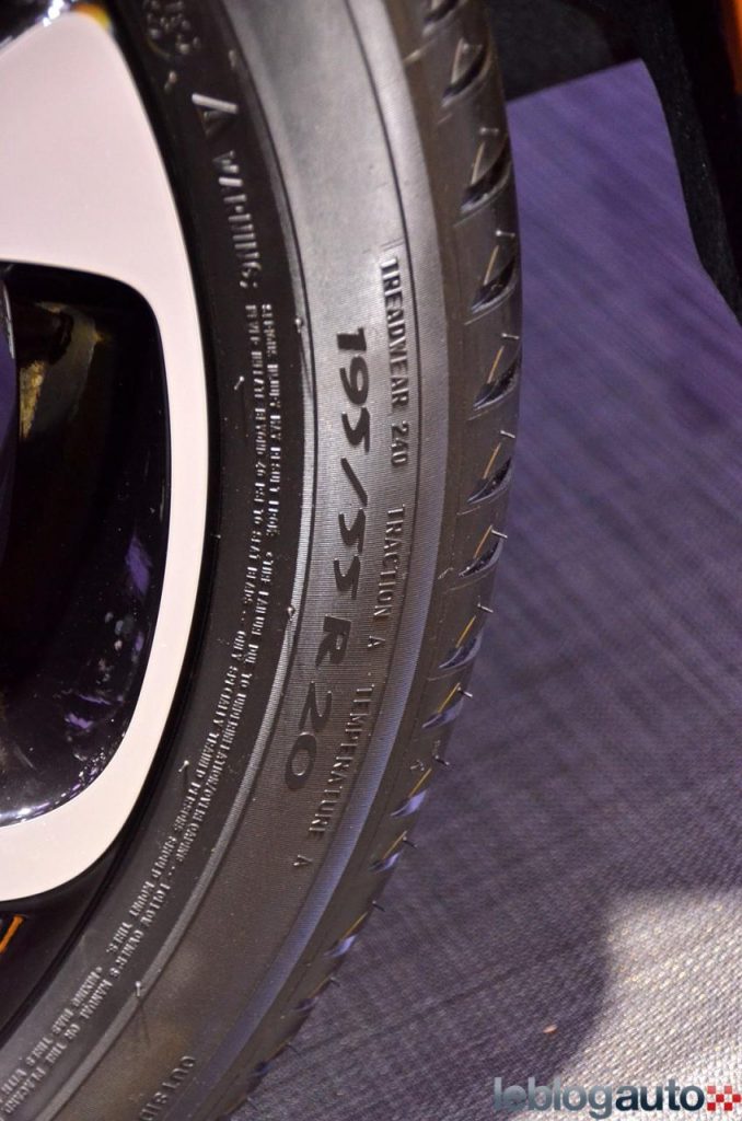 hd-genve_2016_live_renault_scenic_iv_2-13