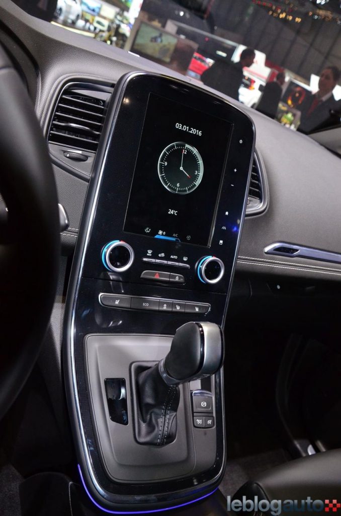 hd-genve_2016_live_renault_scenic_iv_2-19