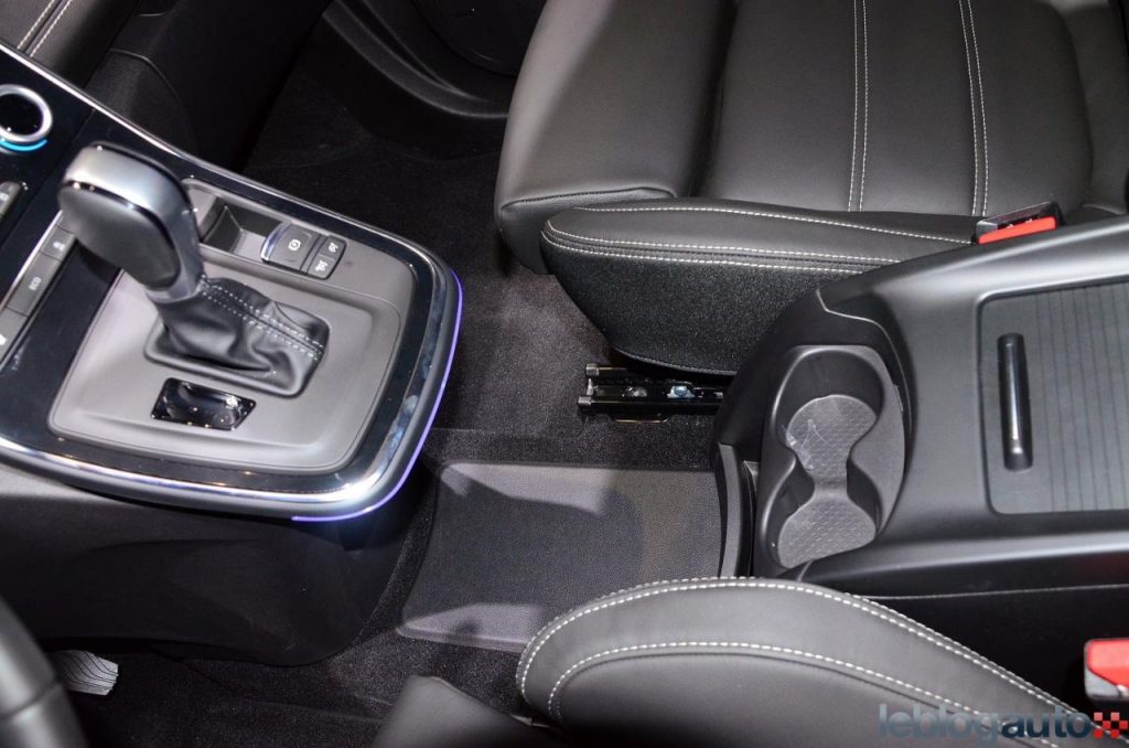 hd-genve_2016_live_renault_scenic_iv_2-5