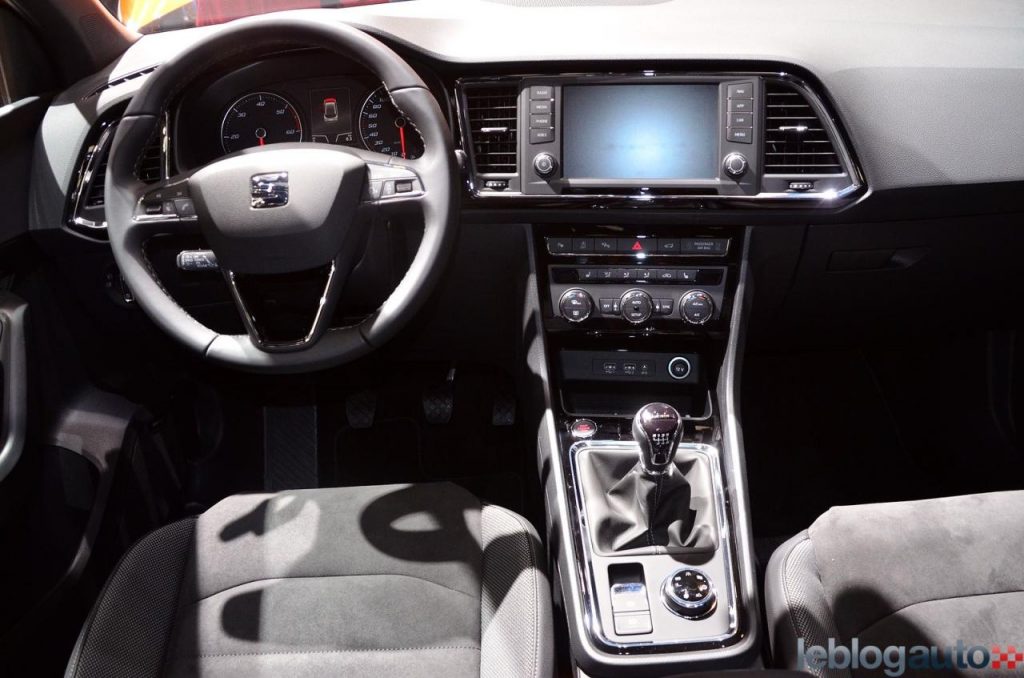 hd-genve_2016_live_seat_ateca_1-8