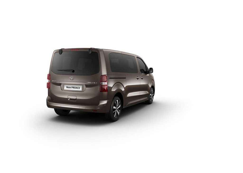 hd-genve_2016_peugeot_traveller_citron_spacetourer_toyota_proace_1-1