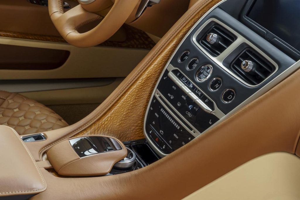 hd-genve_2017_aston_martin_1-5