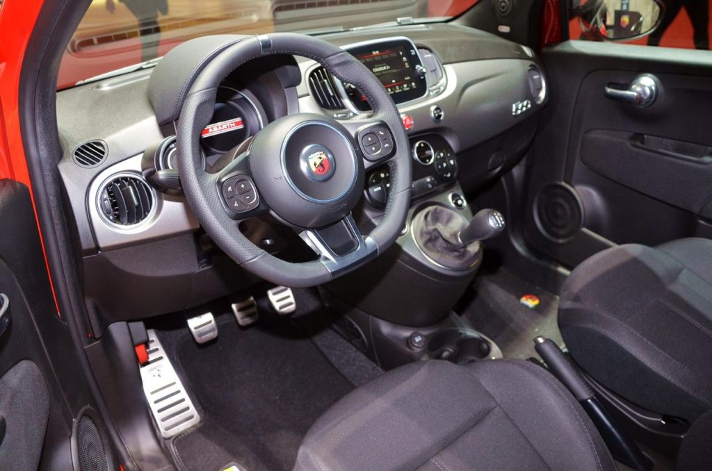 hd-genve_2017_live_abarth_1-1