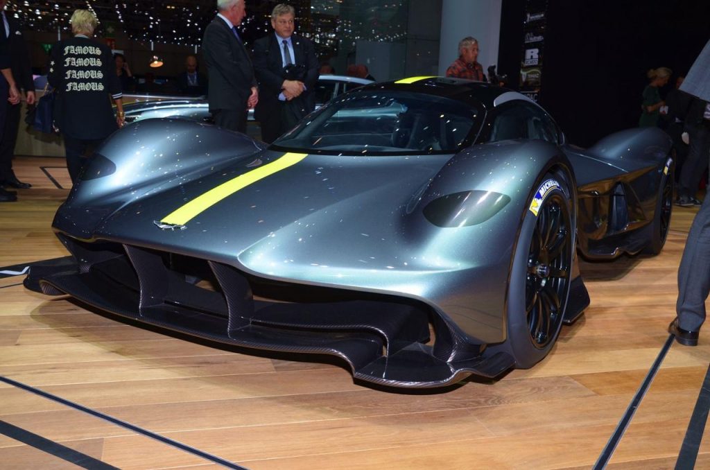 hd-genve_2017_live_aston_martin_valkyrie_1-3