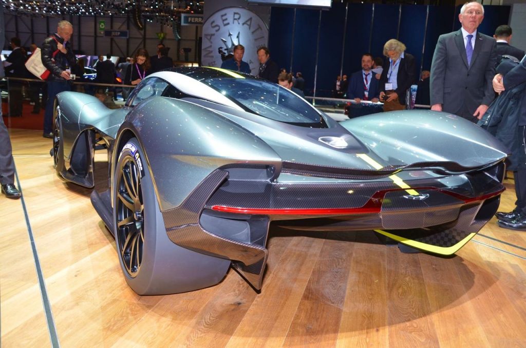 hd-genve_2017_live_aston_martin_valkyrie_1-6