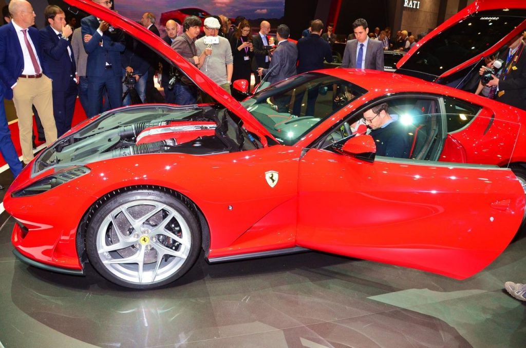 hd-genve_2017_live_ferrari_812_superfast_1