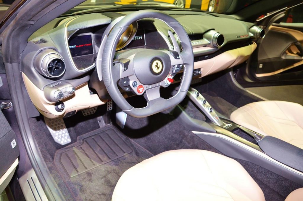 hd-genve_2017_live_ferrari_812_superfast_1-11