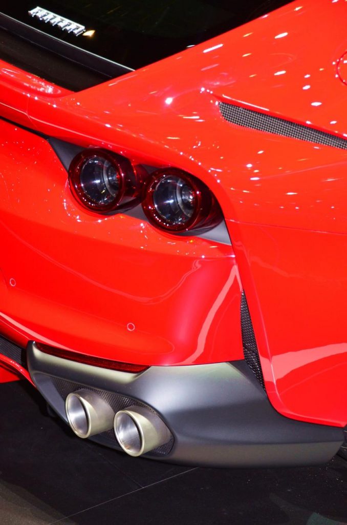 hd-genve_2017_live_ferrari_812_superfast_1-16