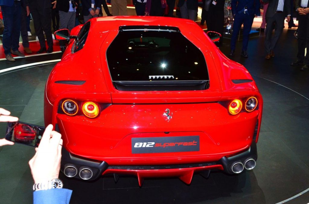 hd-genve_2017_live_ferrari_812_superfast_1-19