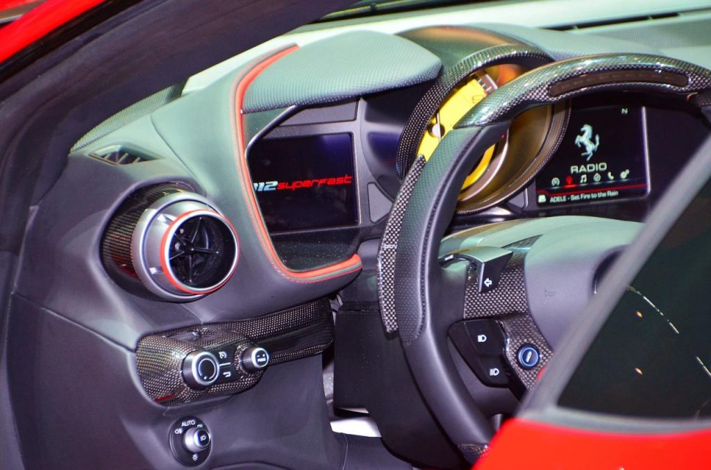 hd-genve_2017_live_ferrari_812_superfast_1-20