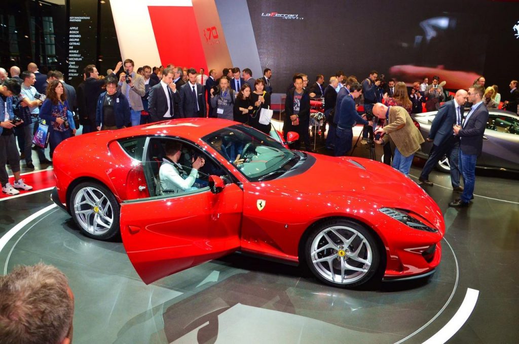 hd-genve_2017_live_ferrari_812_superfast_1-24