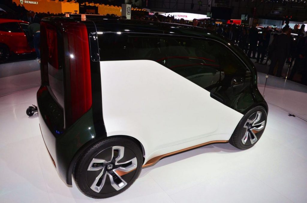 hd-genve_2017_live_honda_neuv_concept_1