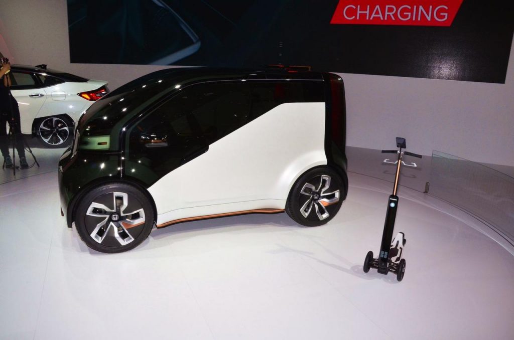hd-genve_2017_live_honda_neuv_concept_1-3